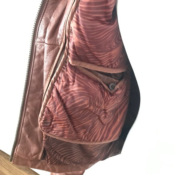 Danier Vintage leather bomber jacket mid brown (s) - Picture 13 of 13